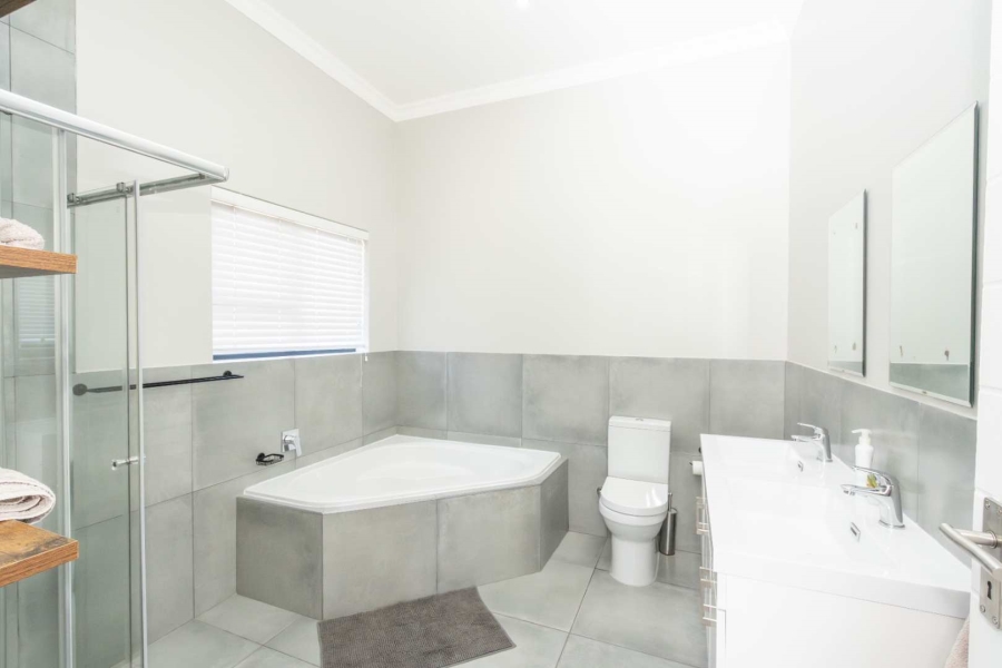 3 Bedroom Property for Sale in Langebaan Country Estate Western Cape